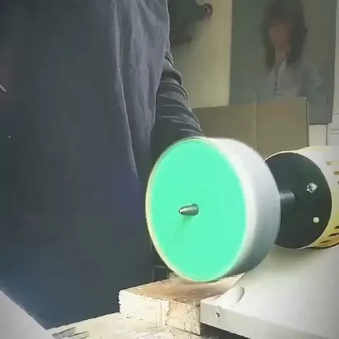Here are some clever #diy sanding wheels for your polishing machine from @kathrinjonasilver - “My little bench polishing...