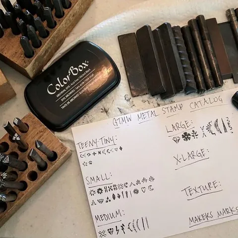 Here is a clever technique for referencing your stamp collection from @ghosttownmetalworks -“"A tip for organizing all...