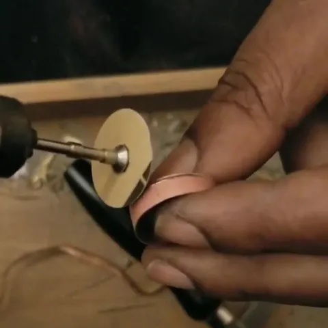 Here is a technique to clean up a bezel that has been soldered to a baseplate from @didirosejewelry - “I cut out the...