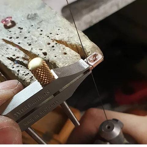 I like this idea for holding small pieces while sawing from @aimeesutanto -
I have this super handy clamp made locally by...