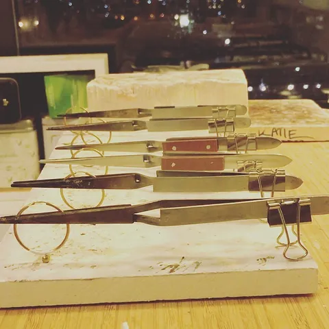 TIP OF THE YEAR 🏆 Here is a soldering tip from @marionwild - “I use binder clips on the ends of cross locking tweezers for...