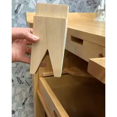 Here is an awesome tip for a wiggly bench pin from @meritmadeworkshop - “A wiggly bench pin is no fun to work on. When...