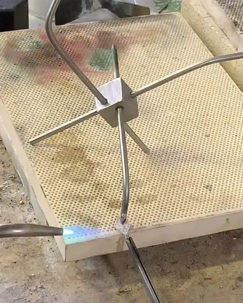#sponsored Here is a tool/tip to keep your pendant in place while soldering on your bail! The Spider Mini Tool created by...