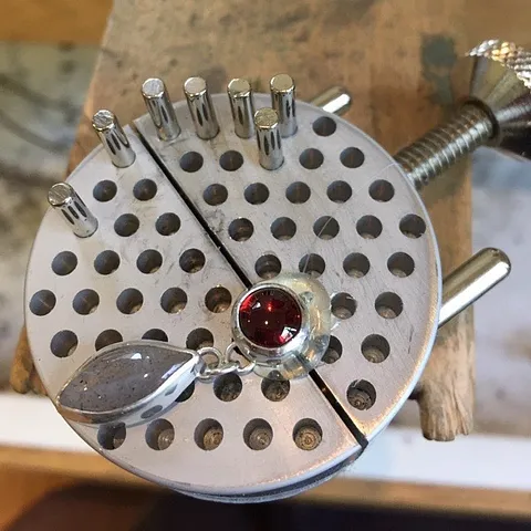 Here is a work holding tip from @hendersonstudiosjewelry - “Use hot glue on a metal plate, peg vise, or engraving ball to...