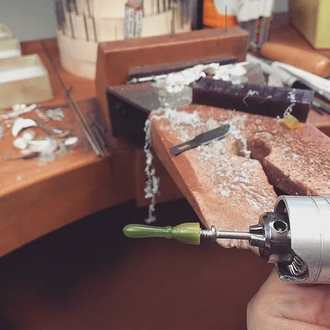 Never did I think to screw a piece of wax onto a mandrel and insert it into my flexshaft. If you don’t want to invest in a...