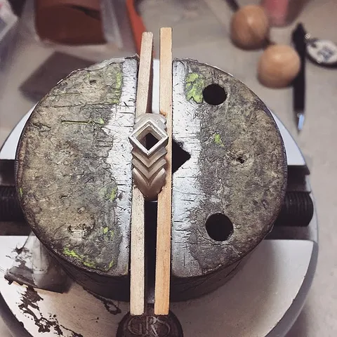 I loved seeing the way @calabasasjewelry holds their ring in place for setting the stone, looks like a table vise from...