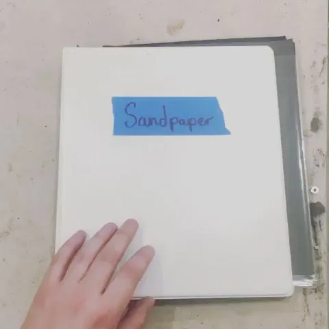 Binders are a perfect solution for sandpaper organization, thanks so much for sharing this @izaks_work 🙏🏻 keep sending me...
