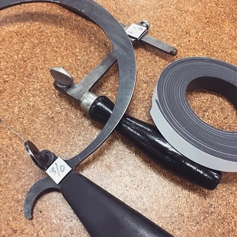 If you keep multiple saw frames around with different saw blades in them @rsalley has a great way to keep track of them!...