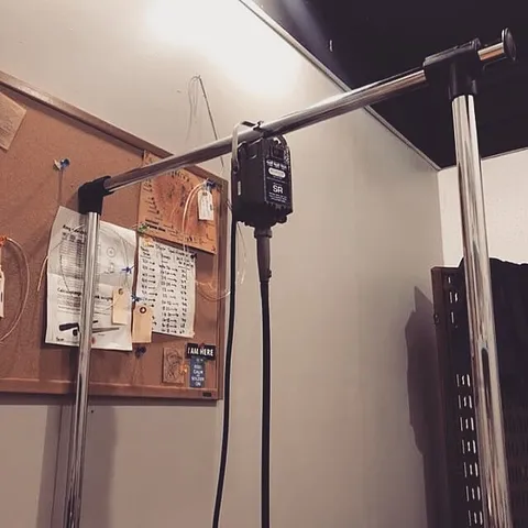 Here is a fun solution for hanging your flexshaft from @earthandstonestudio . “I use a portable clothing rack! Works well!...