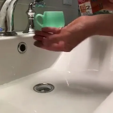 When you have polishing compound all over your hands here are eight different solutions to get them clean again! - 1️⃣...