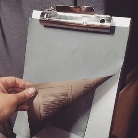 Here is a two in one tip from @silent.g.designs use one of these awesome storage clipboards to stash your sandpaper and...