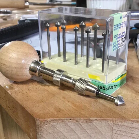 Here is a technique for cutting a seat when stone setting from @noctuajewellery -“If you don’t have a flex shaft pendant...