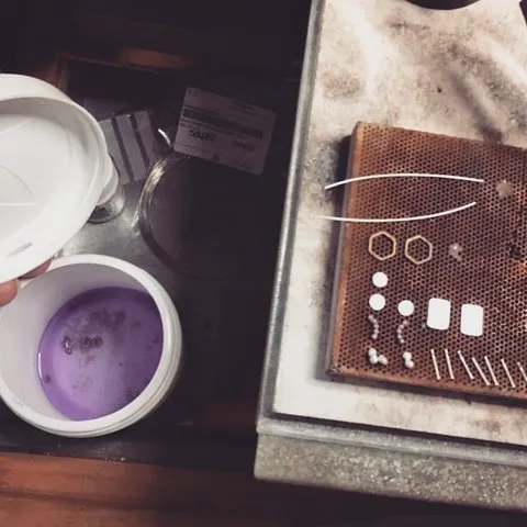 Here is a tip for reducing fire scale/stain from @khdjewellery - “My tip for fire scale reduction is using a Boric acid...