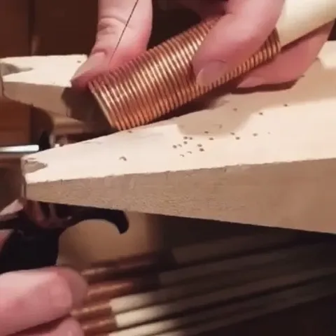 LOVE this technique for cutting jump rings from @rachelkdunnstudio “I cut jumprings using wooden dowels!
I use sizes...