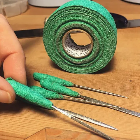 Here is a tip for some #diy handles from @mothersonthemountainjewelry - “Ouch! It was getting uncomfortable to file with...
