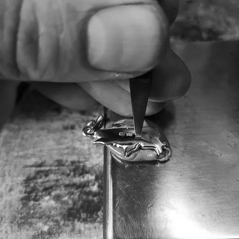 Here is a tip for protecting your work when stamping from @juvelatelje_floden_ab -“I use thermo-loc to support and protect...