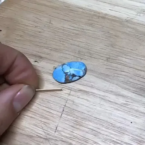 Here is a fabulous step by step of getting your bezel wire seam PERFECT 🥰 from @kaypeajewelry - “To get a perfect fit when...