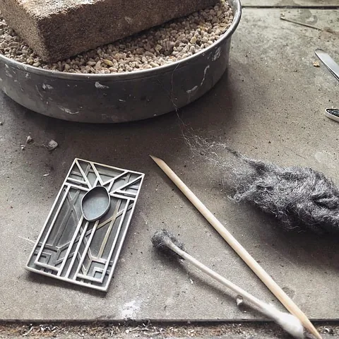 Here is a great tip for removing patina by hand in small areas from @pyrus_designs - “Here’s a trick I do... take the...