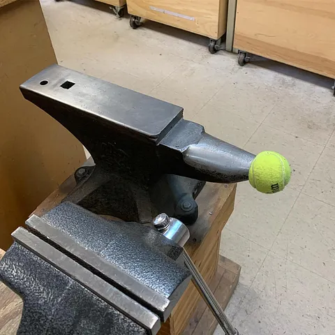 Here is a simple safety tip I picked up while taking a class at @metalwerxstudio if your anvil is placed anywhere it can...