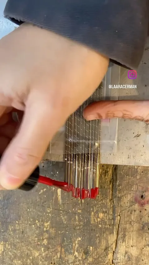 Here is a saw blade organizing tip from @laaracerman - Paint the ends of your sawblades for easy identification. This...