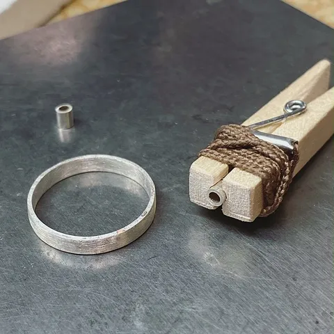 For when you need to hold tiny bits here is a DIY tool from @desertmoonshinejewelry - “You can saw off the nubs of a small...