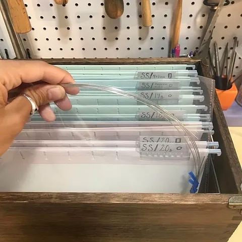 Here is a great storage solution for wire @zil.jewelry - “For the longest time, I was using those Sterlite plastic drawer...