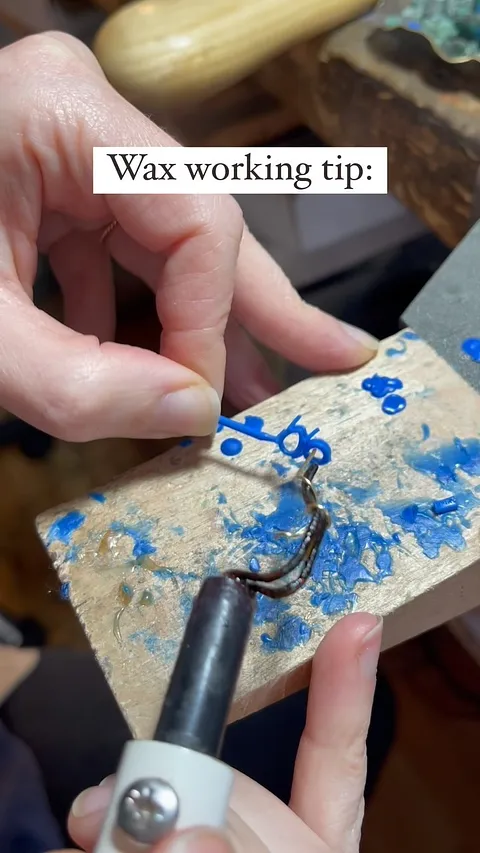 Here is a tool modification tip for wax working from @emilieshapirojewelry - “If you’re using an electric wax pen for the...