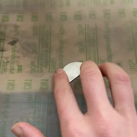 Ever have a tricky piece of metal to sand? Swipe for the tip 👉 ⁣
⁣
Painter’s tape is so useful! Be sure to put it in the...