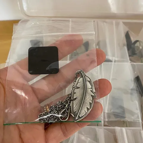 Here is a method of storing your finished work and preventing tarnish from @agambroult - “I store my finished pieces in a...