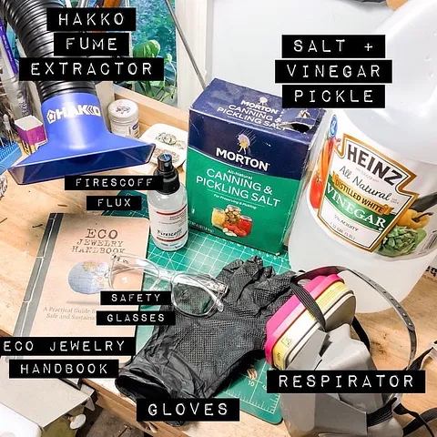 Here are some tips for safety while pregnant (or for anyone looking to up their safety game) from @kaypeajewelry - “When I...
