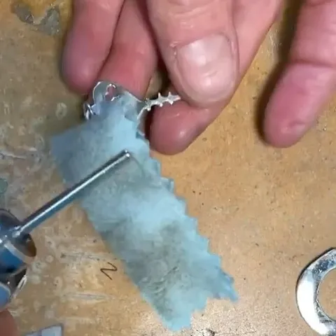 Here is a polishing tip from @earth_and_fire_designs - “I use a polishing cloth in a split mandrel for final polishing....