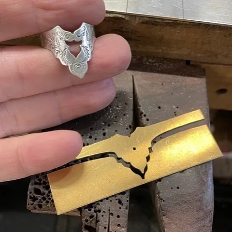 Here is a template tip from @theelkandowl - “I would love to get an RT blanking die made for this ring but in the...