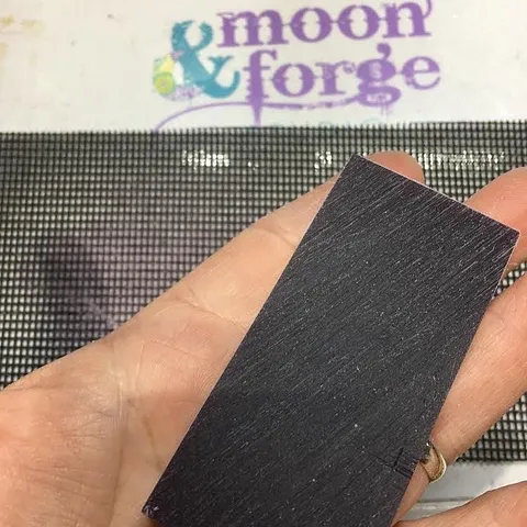 Here is a wax carving tip from @moonandforge - “For wax carvers frustrated with the time it takes to file or sand off...