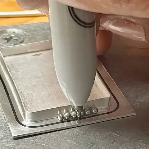 Here is a border tip from @thesilverschmidt @saltcitysmithery - “To get a perfectly consistent width on a border around a...