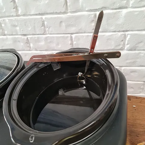 This tip is from @refraction_manufacturing for when you don’t want to submerge your entire piece in the pickle pot. If you...