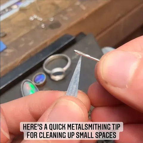 Here is a tip for finishing in tight spaces from @curtisrjewellery - “Cut a wedge of emery paper that fits into a sewing...