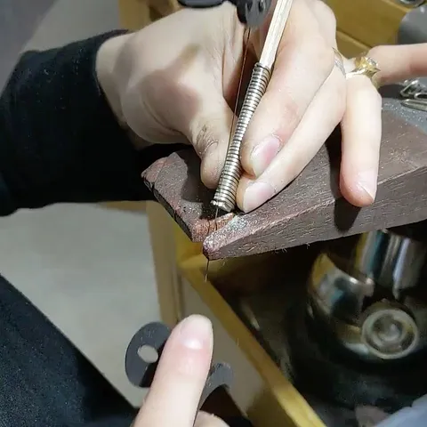 Here is a jump ring forming and sawing tip from @marquisjewelryacademy - “You can use wooden dowels from craft/hardware...