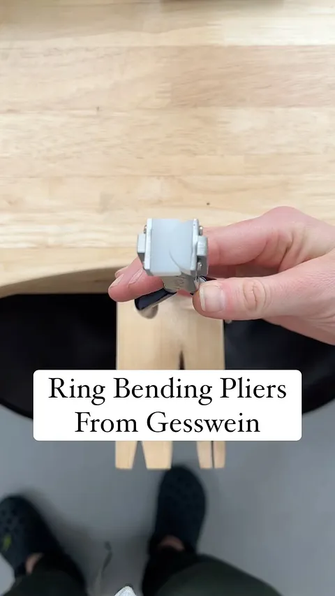 #tooltalktuesday these Nylon Ring Bending pliers from @gesswein.jewelry (SKU:1800286) are awesome for bending ring shanks ...