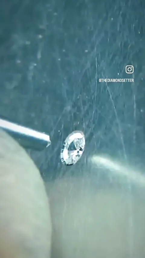 Here is a tutorial on doing a flush/gypsy setting from @thediamondsetter⁣
⁣
“The only thing you need is an old bur that is...
