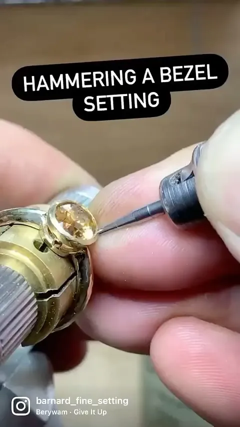 Here is a video showing hammer setting with a pneumatic Handpiece from @barnard_fine_setting - “Hammering a bezel. This is...