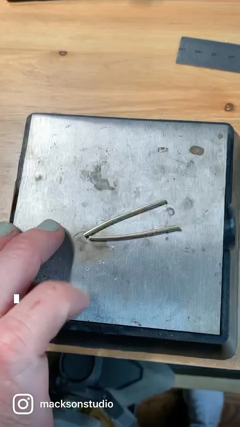 Hammering tip from @macksonstudio - “So if you're working with two small pieces of metal that you need to hammer flat you...