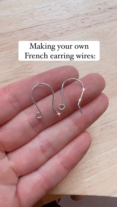 I partnered with @lindstromtools today to show off how to make your own earring wires. These are intentionally simple, add...