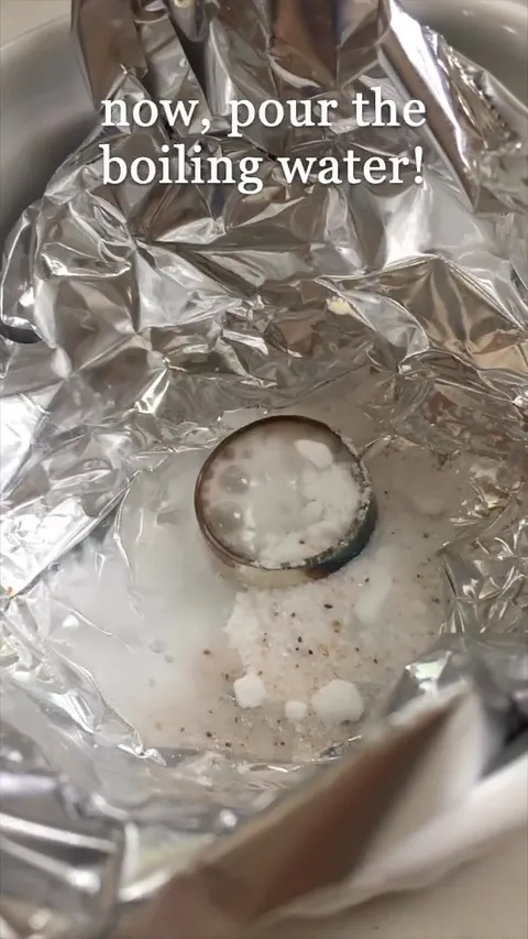 Here is a tarnish tip from @sparkandtwig - “To remove tarnish from sterling silver, all you need is an oven-safe dish,...