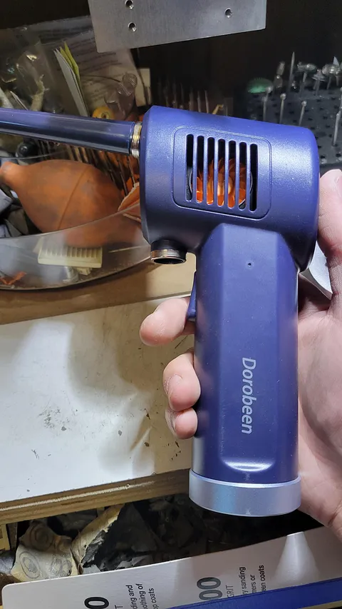 Here is a tip from @thekreativeye - “One way to cool-down your Thermo-Loc quicker is by using this Cordless Air Duster...