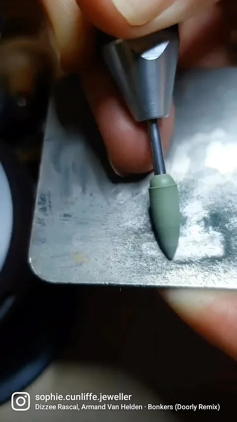 Here is a tip to modify a polishing bit from @sophie.cunliffe.jeweller - “Getting a fine tip back on an Eveflex rubber...