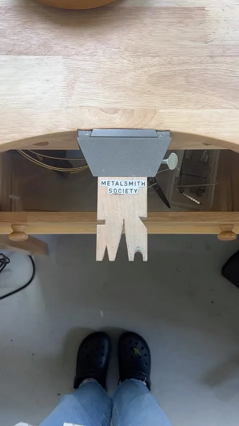 For today’s tip I just wanted to share another use for the @grstools Multi Purpose Vise, you can use it to firmly hold...