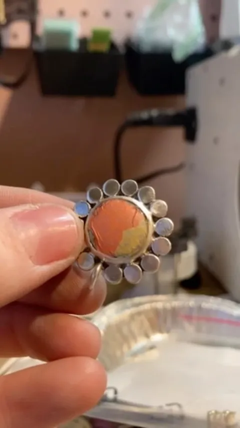 Protect your stone while you polish with this tip from @torchfirestudio - “I like to use Washi tape to cover my stones...