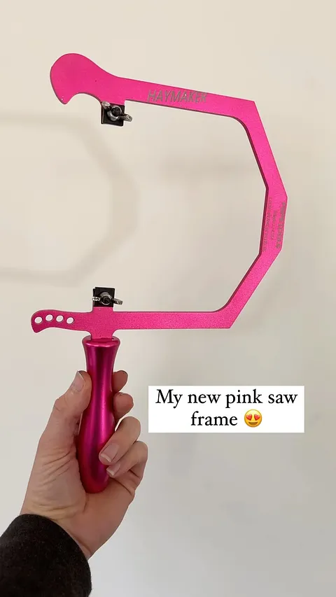 This bright pink Haymaker saw frame from @pepetools_usa makes me happy! I really love the Haymaker designed by...