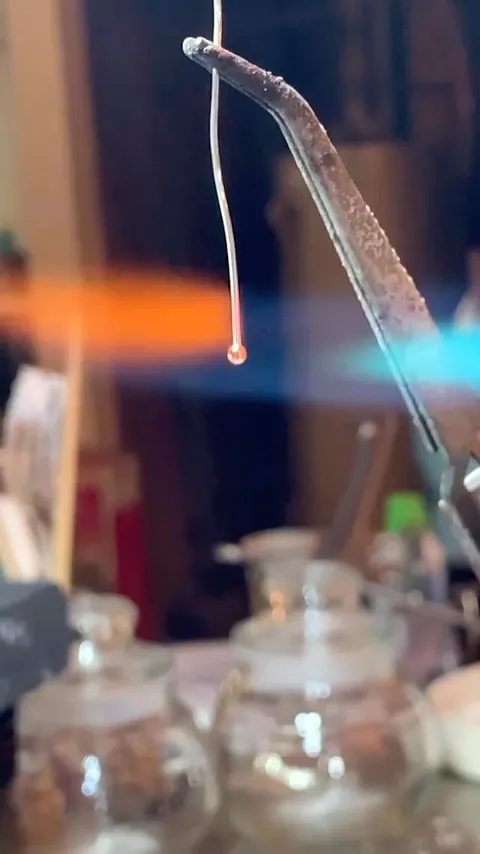 Balling wire with the talented @tkiplinger - “This little trick is great for creating head pins for cold connections, heat...