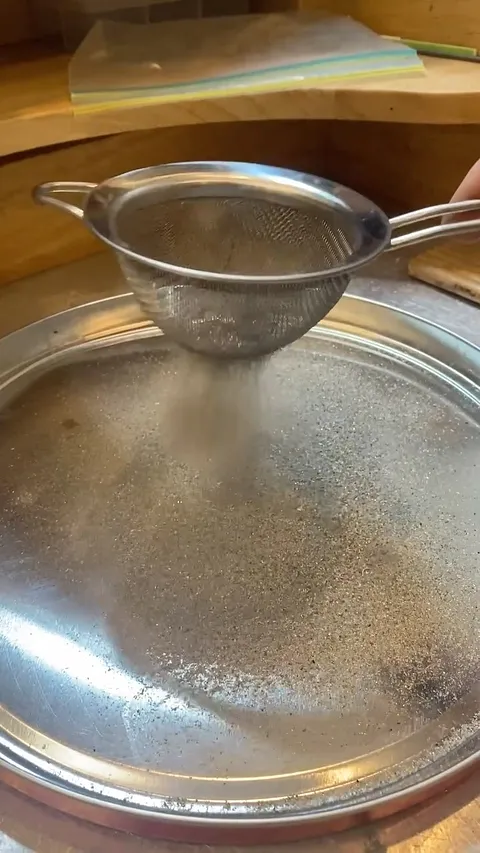LOVE seeing this very important process of capturing metal for refining from @mageofmetals - “To gather my silver dust, I...